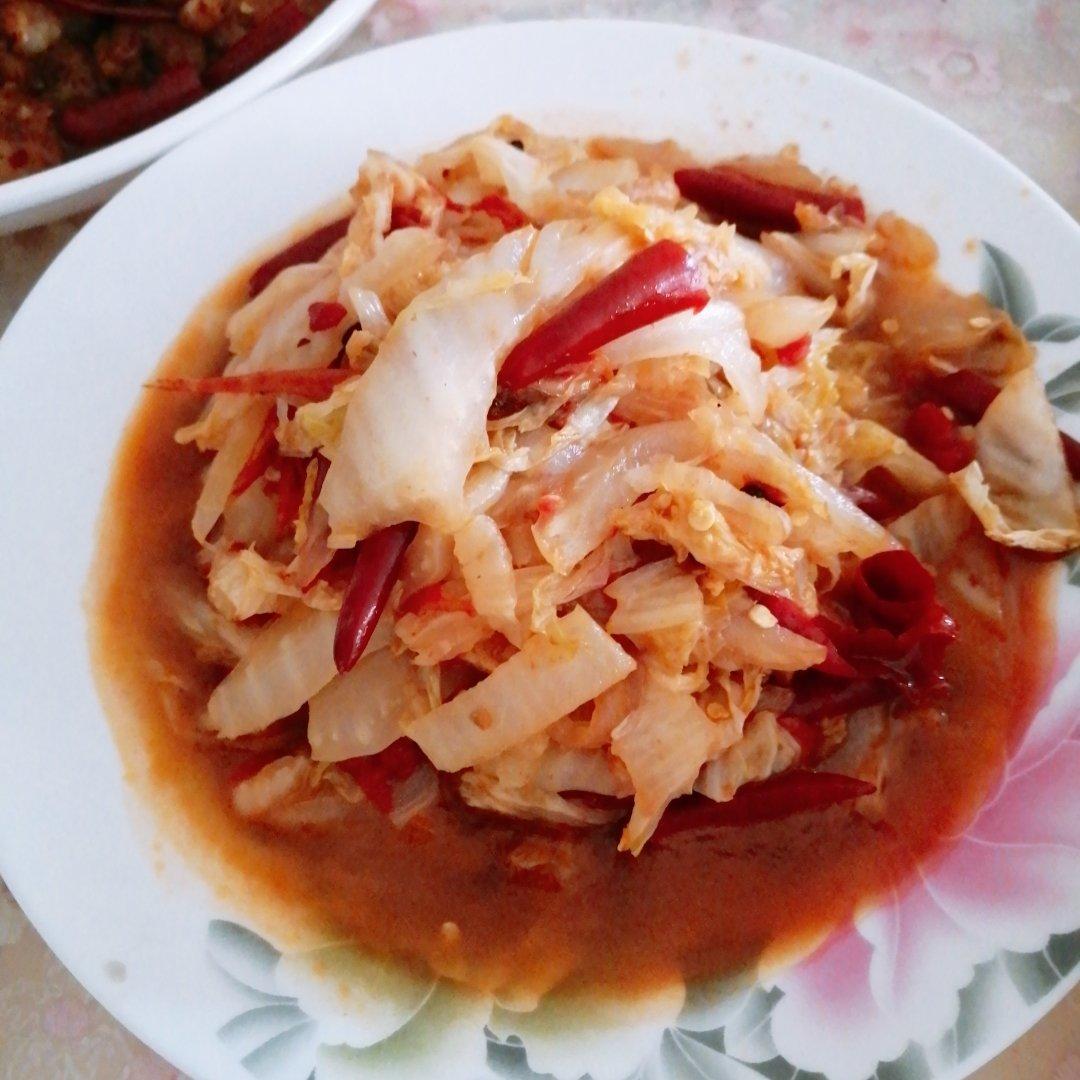 素炒白菜，美味好吃容易送米饭