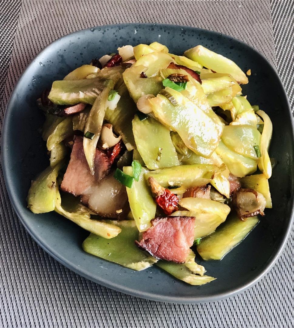 莴笋炒腊肉