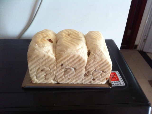 蛋白葡萄干吐司