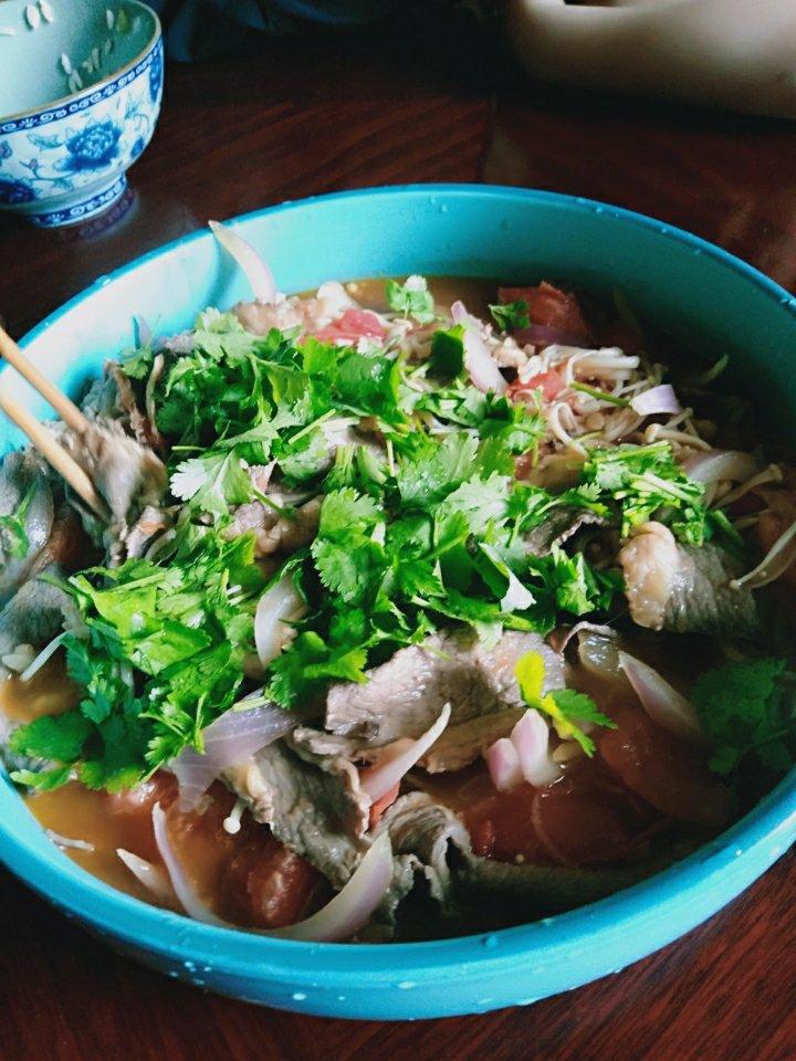 西红柿金针菇肥牛