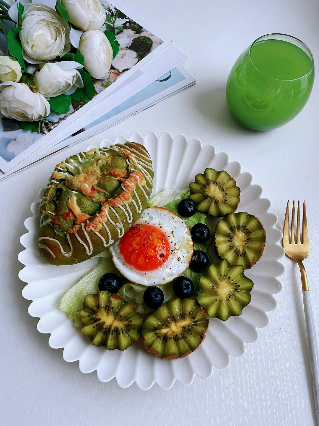 菠菜培根早餐吐司