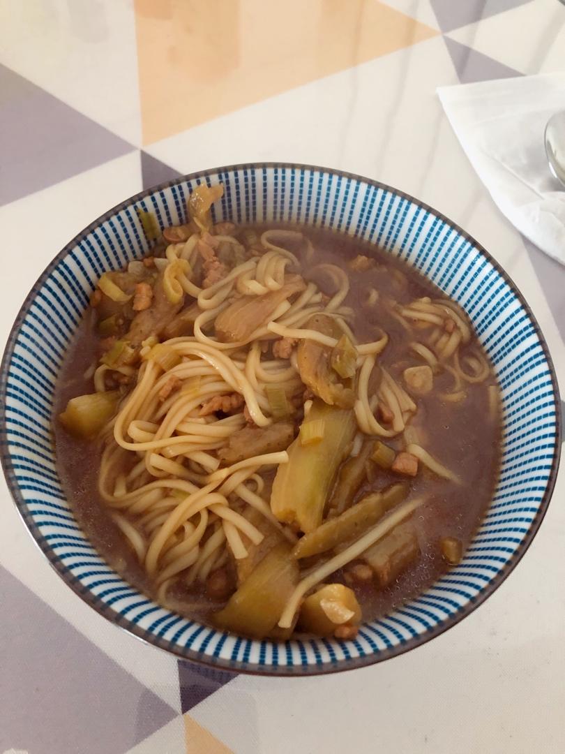 无敌好吃的【鱼香肉沫茄子焖面】，吃完舔盘🍜