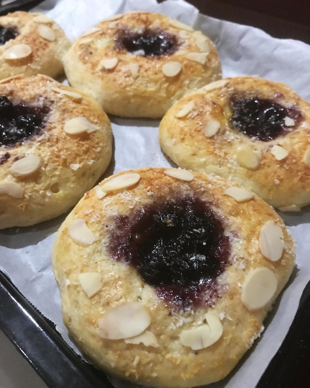 蓝莓奶酥面包