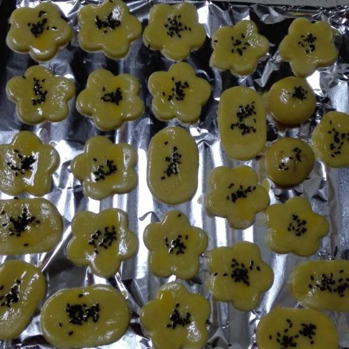 芝麻小方饼干