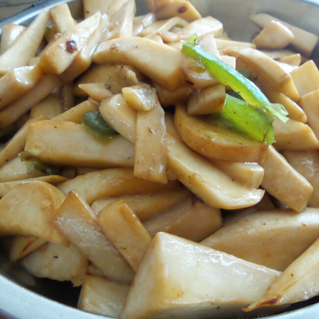 青椒素炒杏鲍菇