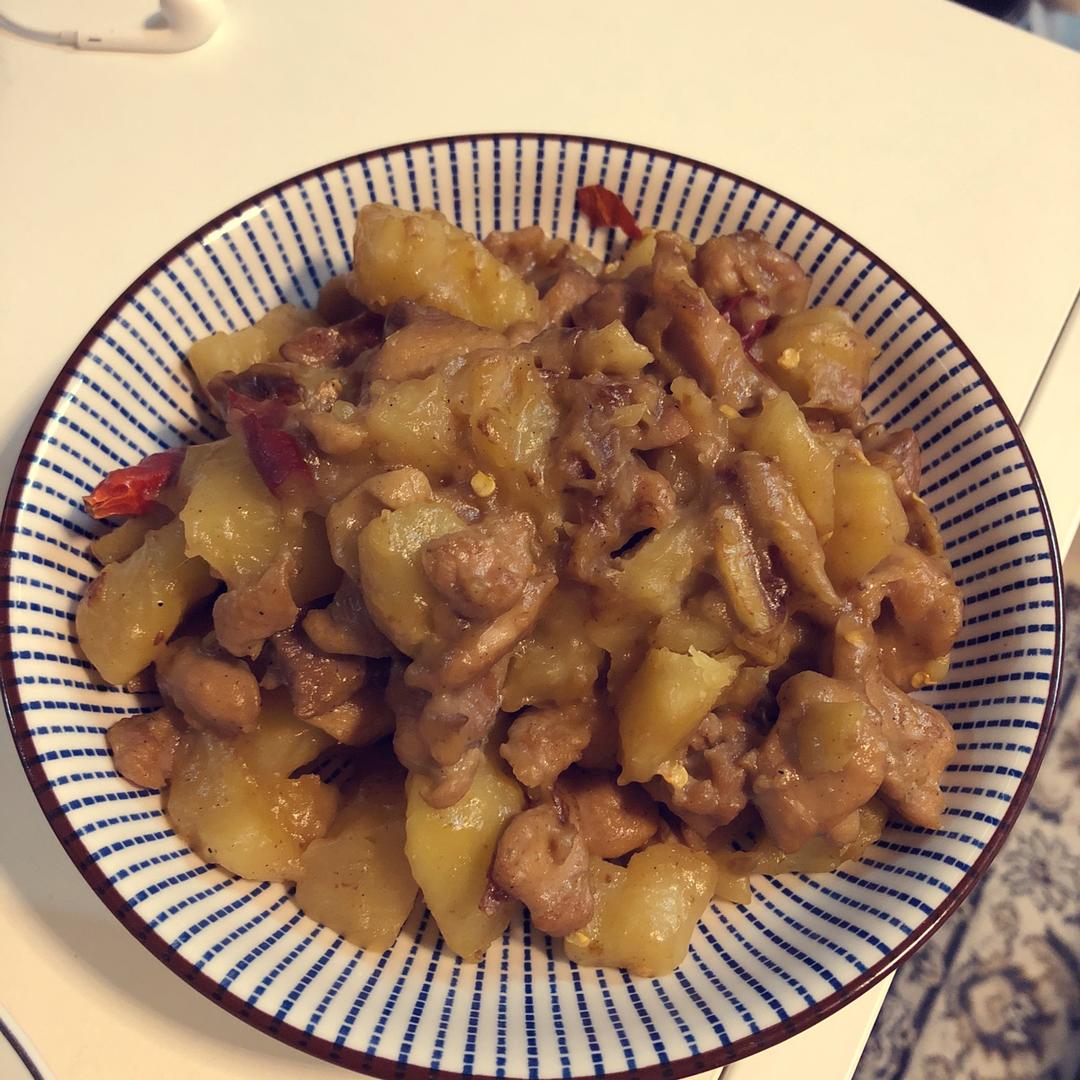 土豆炖鸡块