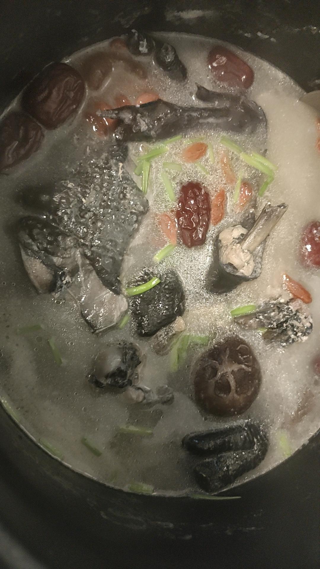 「家庭版」乌骨鸡汤💯