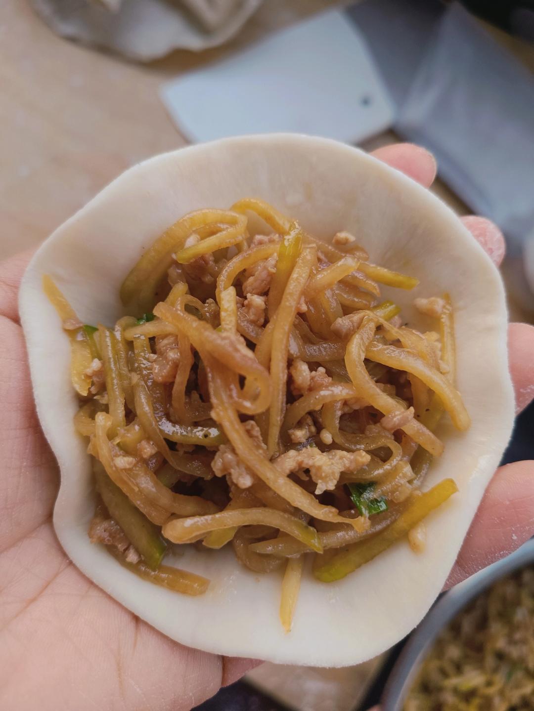 分享好吃的萝卜丝肉包