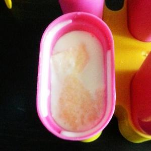 儿童水果牛奶棒冰的做法 步骤6