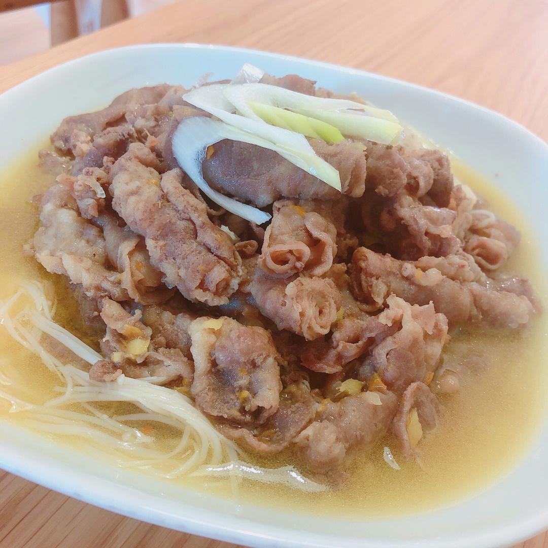 酸汤肥牛