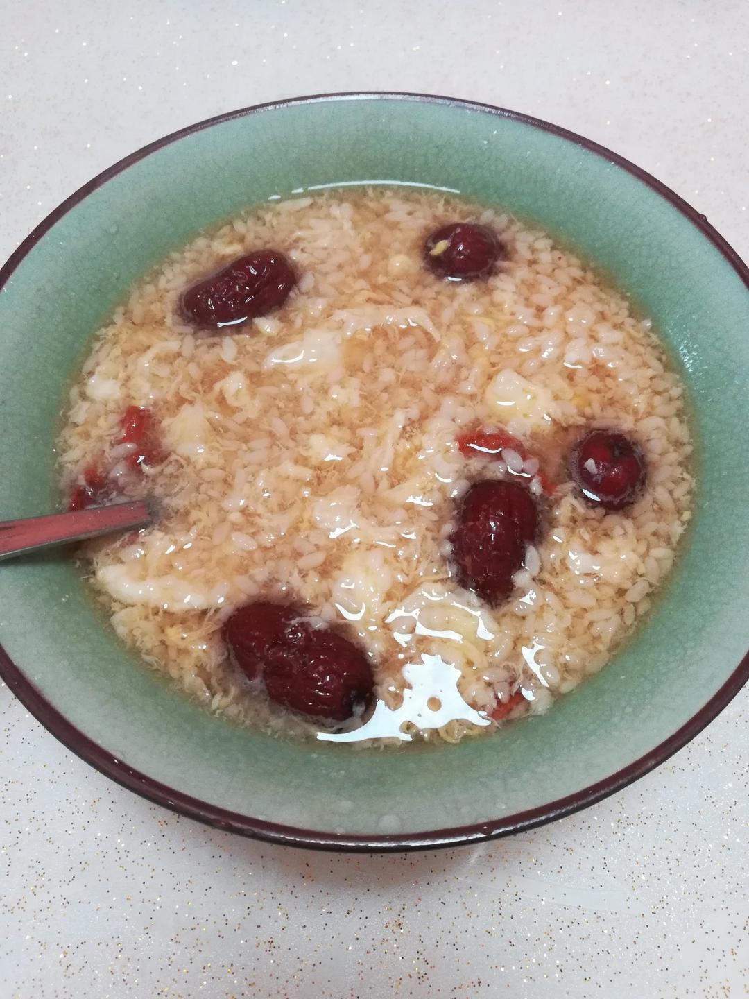 8分钟快手女人生理汤——红枣枸杞醪糟蛋