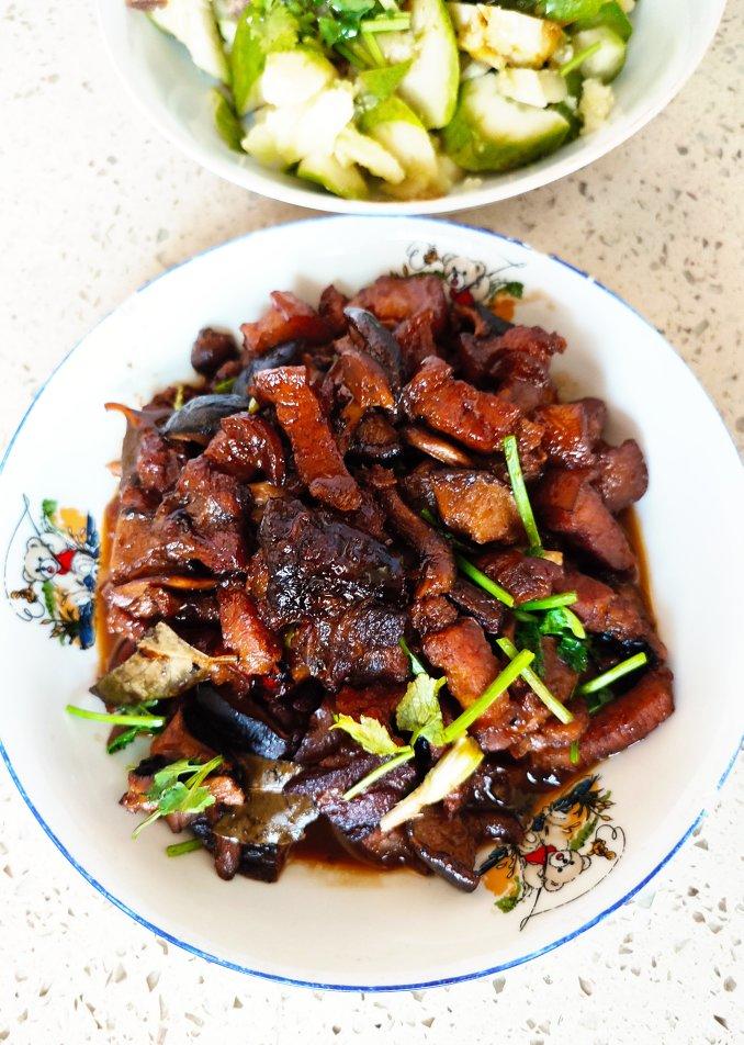 不焯水不放油的家常红烧肉