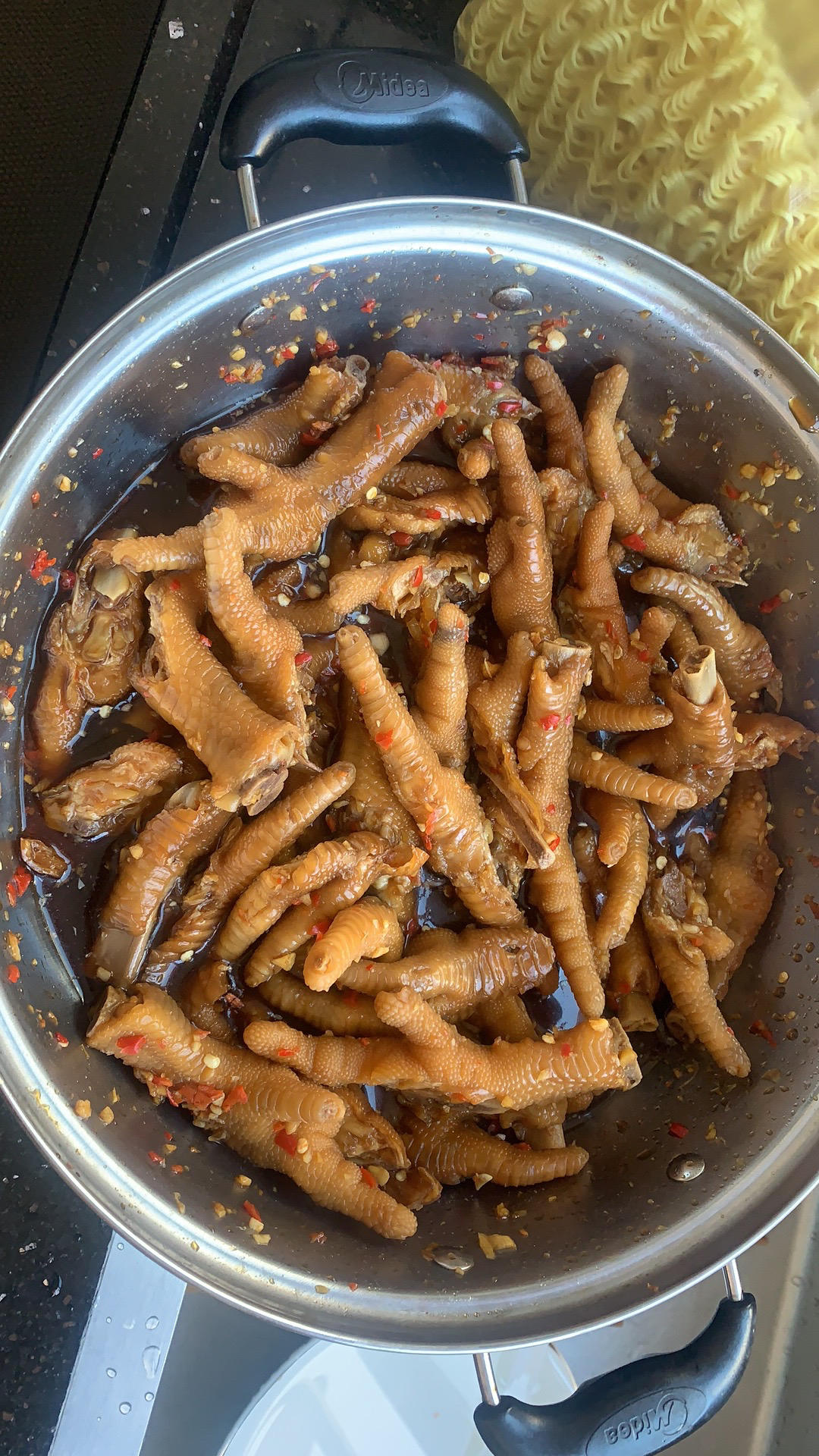 绝对不会后悔的酸辣鸡爪