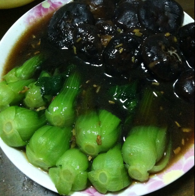 浇汁香菇油菜