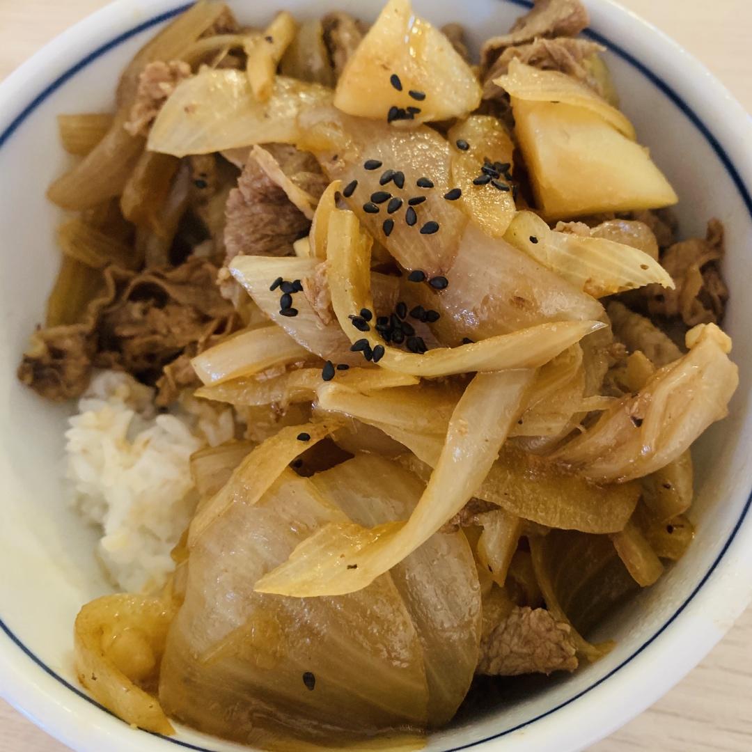 好吃到舔碗底的土豆肥牛拌饭