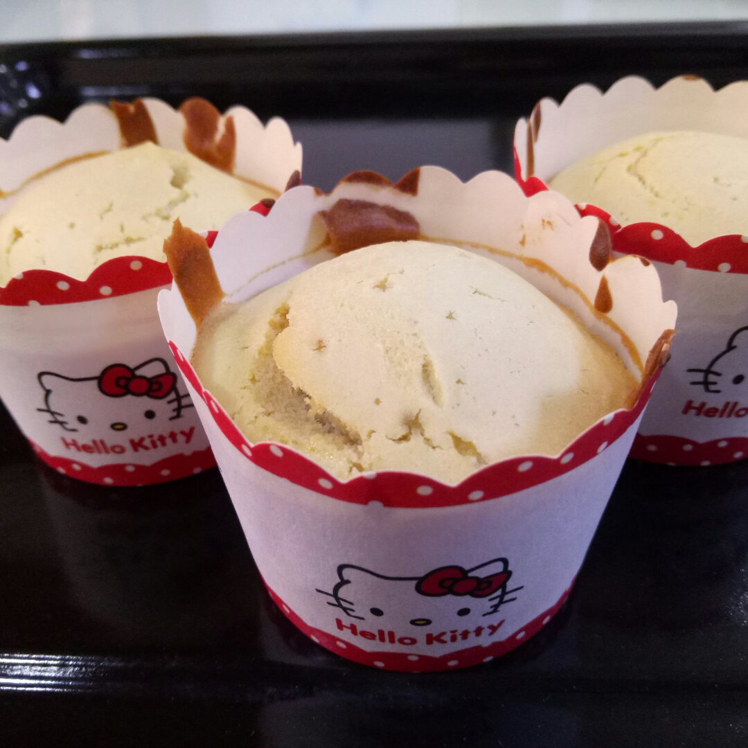 不会回缩的纸杯蛋糕--海氏烤箱定制