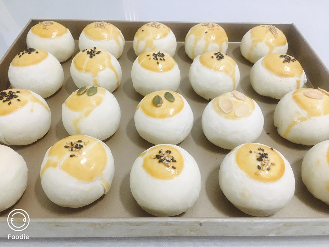 超简单 免揉 酥掉渣的蛋黄酥(超详细附全程视频)不破酥『万能酥皮』