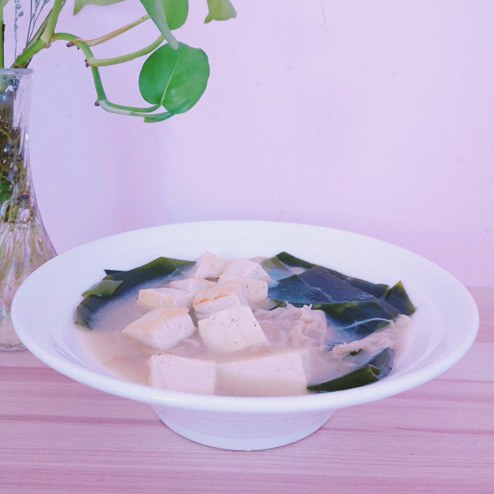 海带豆腐汤