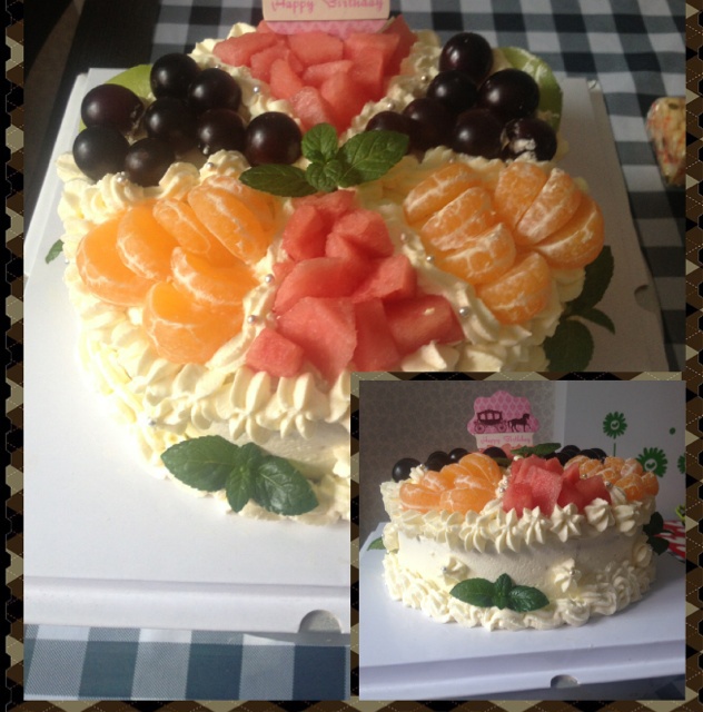 奶油水果装饰蛋糕