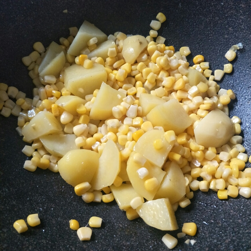 土豆玉米浓汤🌽 减脂也可以吃~的做法 步骤3