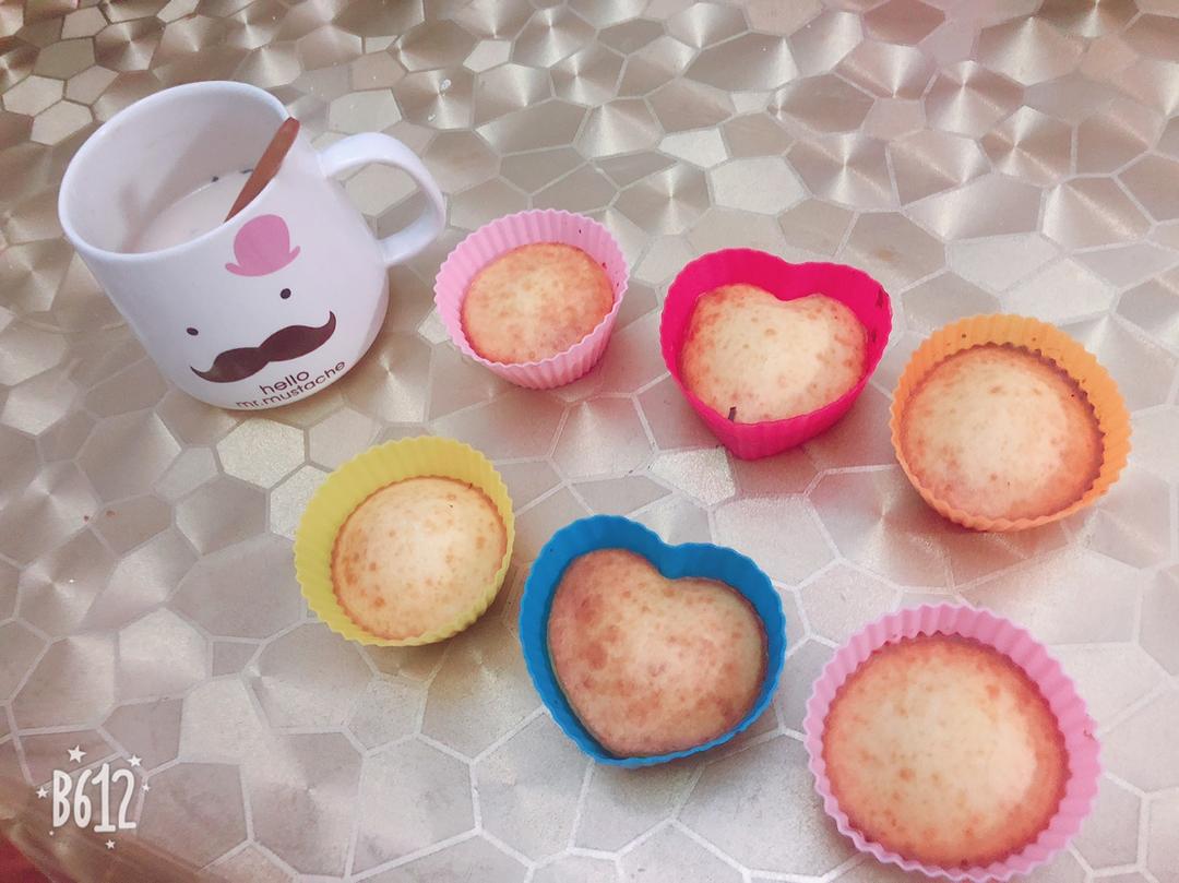 棉花纸杯蛋糕