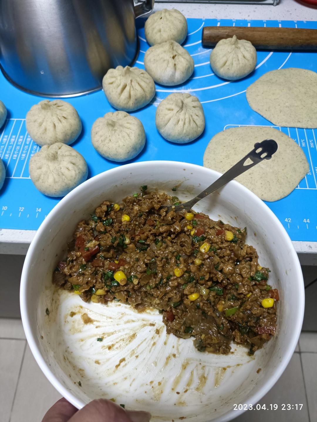 洋葱酱肉丁包子