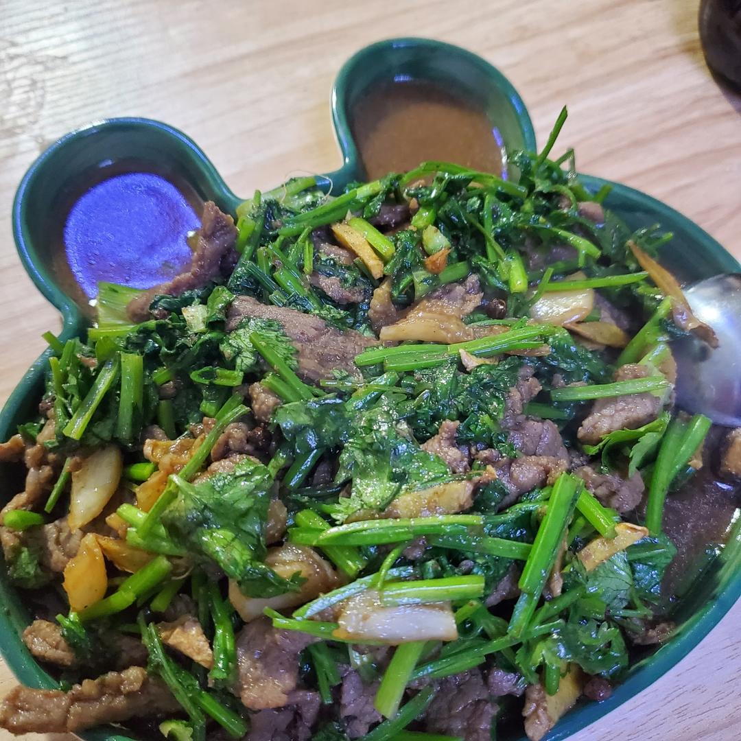 香菜牛肉