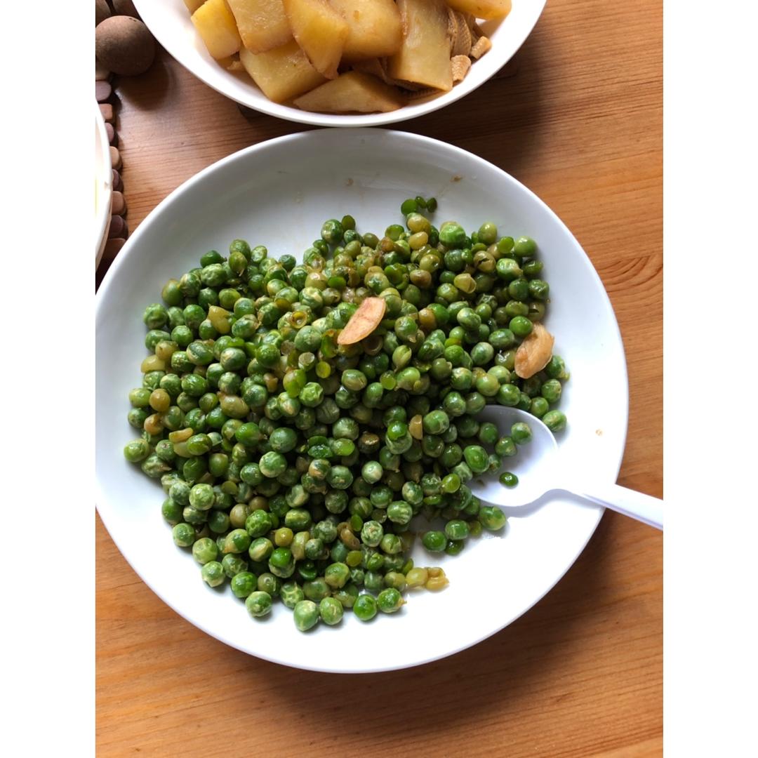 清炒豌豆米