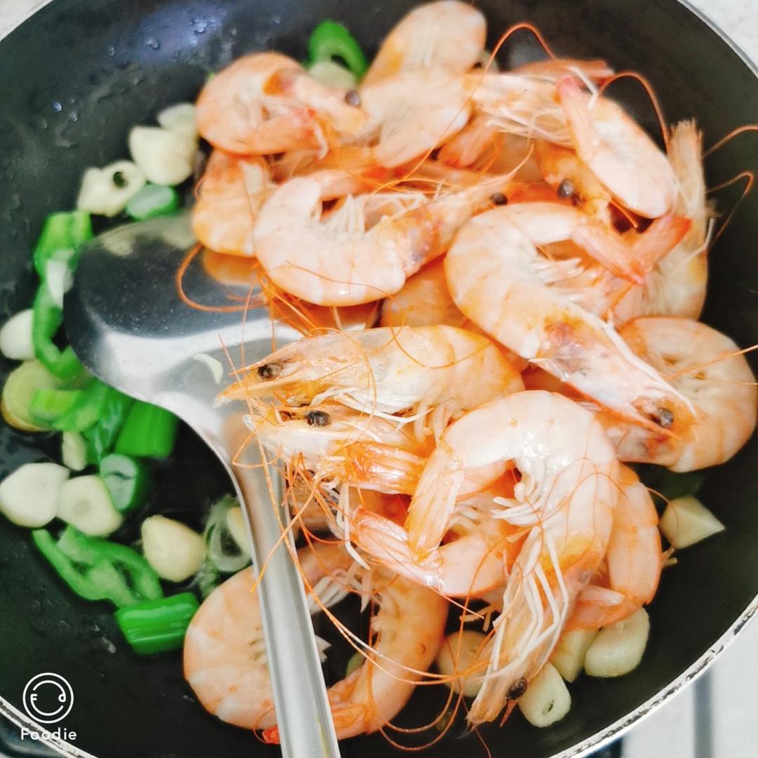 酸酸辣辣柠檬虾