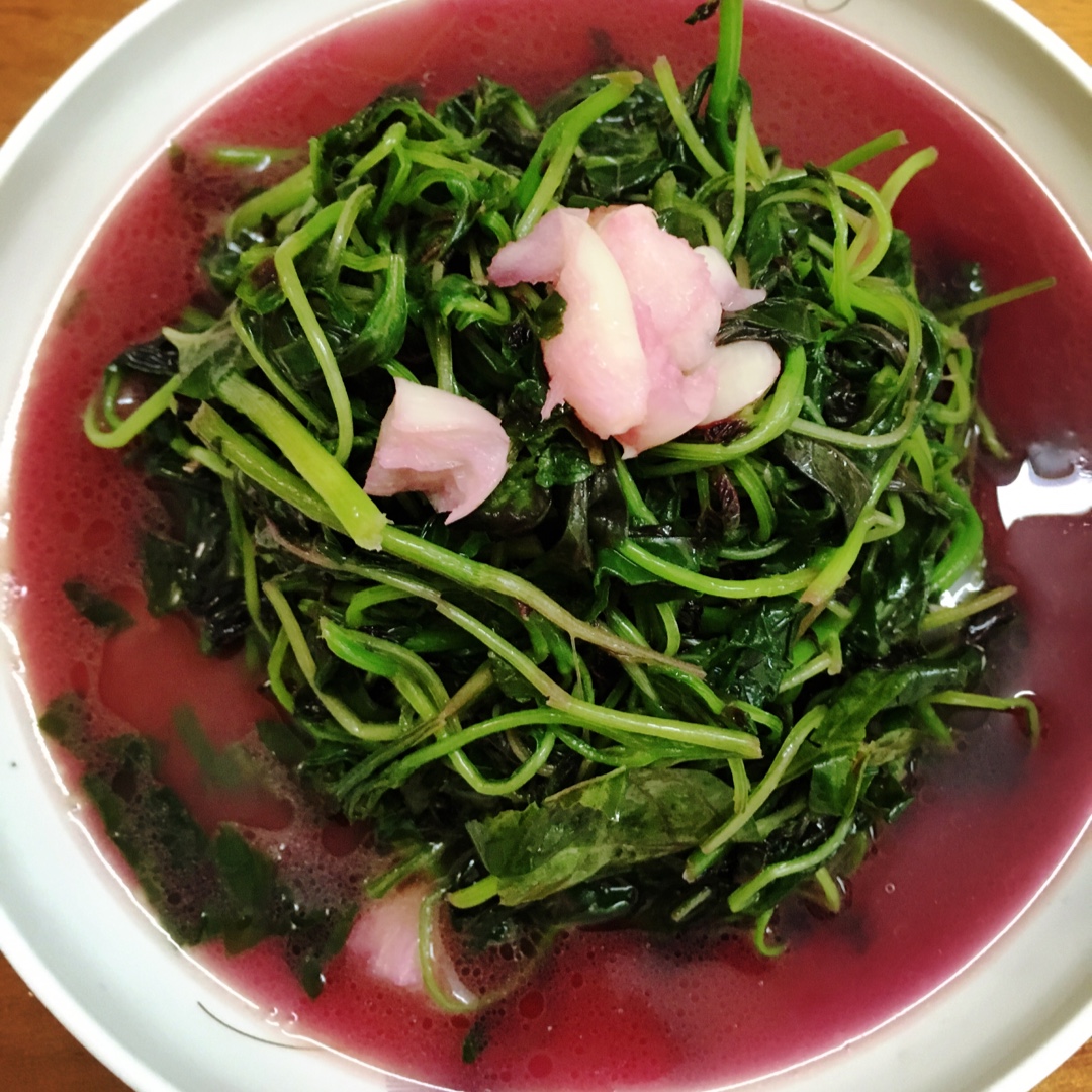 蒜茸炒红苋菜