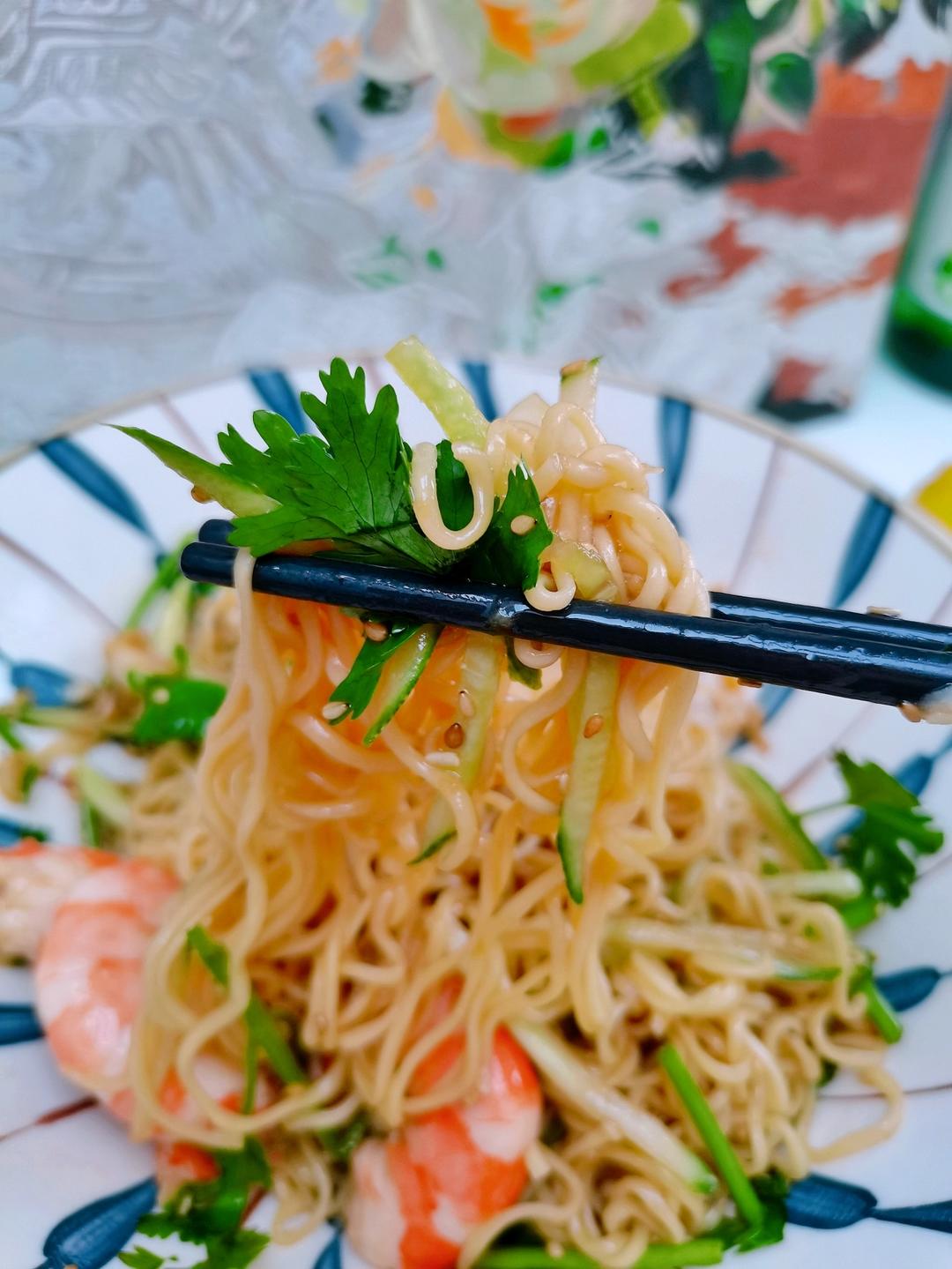 酸辣爽口的凉拌面！保证吃一次就上瘾