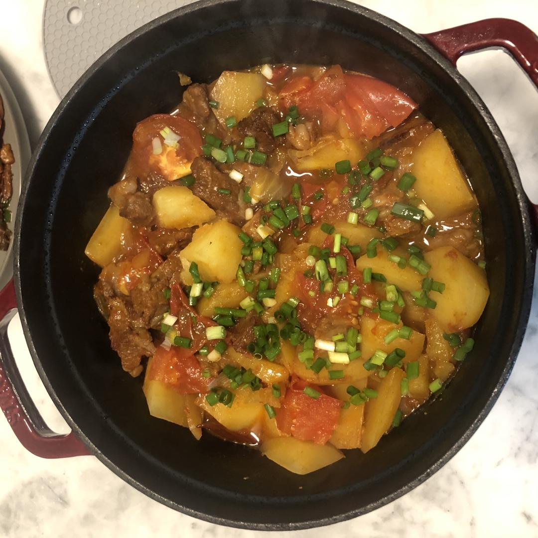 番茄土豆炖牛腩