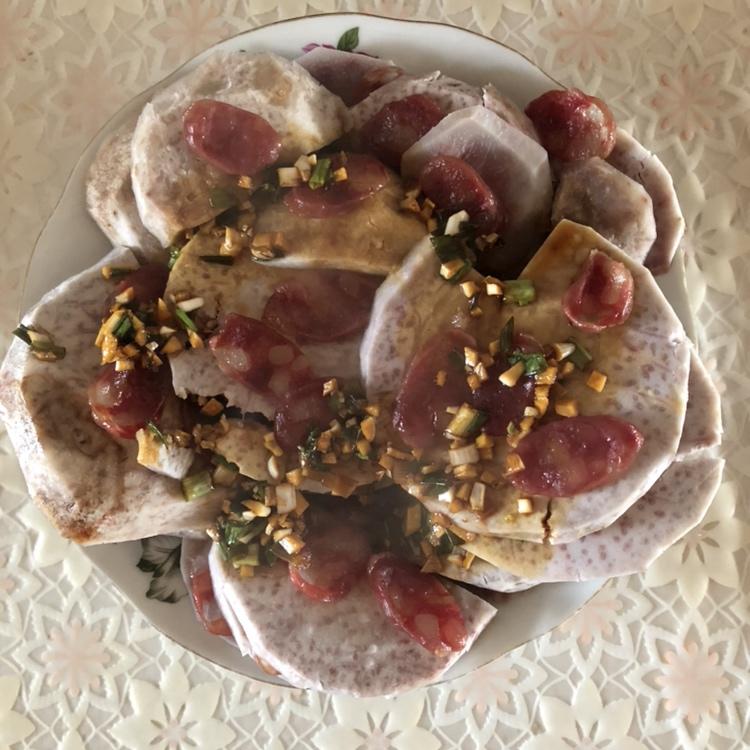 dongdonglv做的腊肠蒸芋头