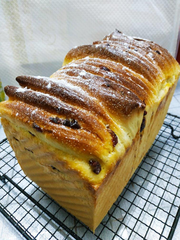 手撕蔓越莓炼乳吐司