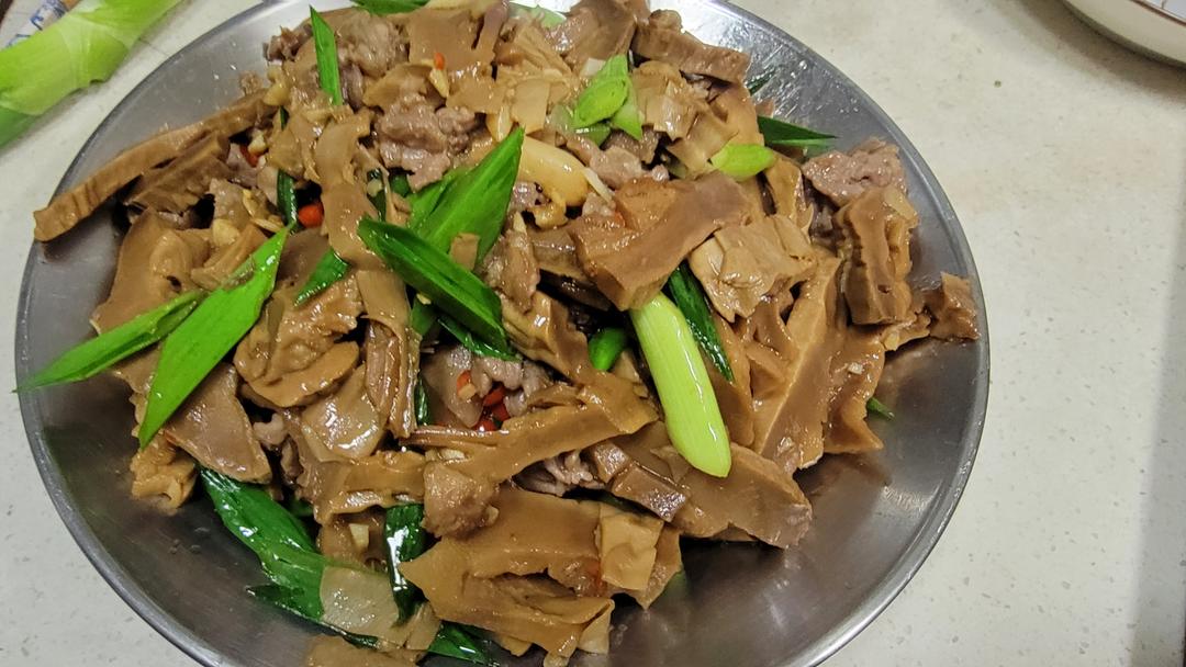 三层肉炒笋干