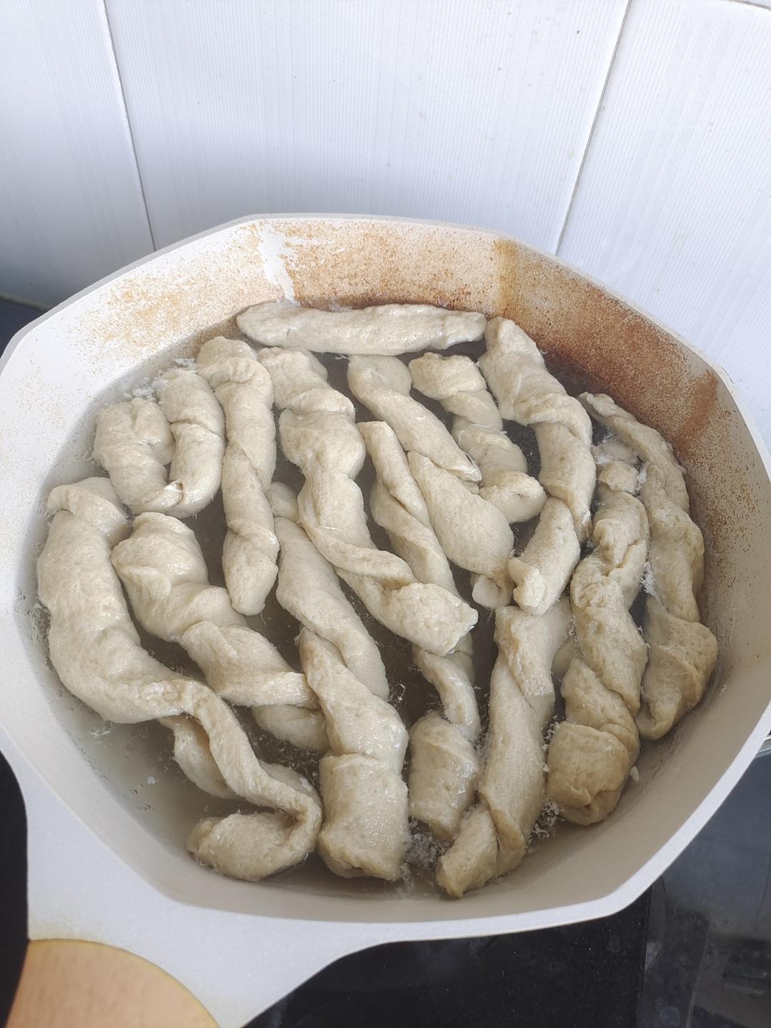 自制面筋1⃣️不用洗面版，操作简单，成功率百分百，内附卷面筋视频！