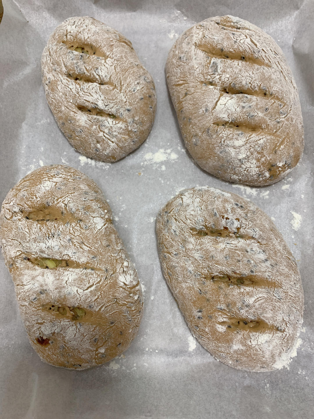 🥖黑芝麻蔓越莓面包｜无油糖无需揉面🉑