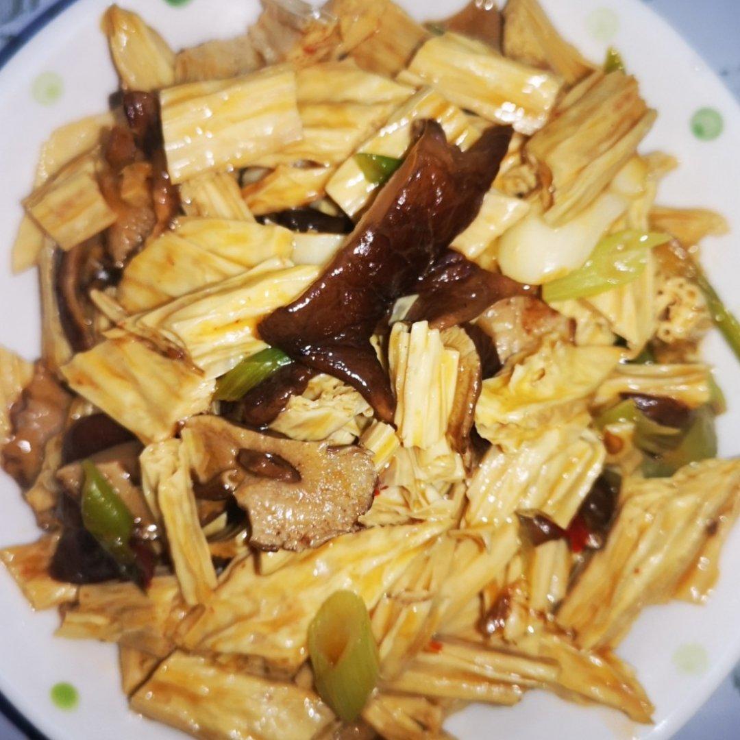 好吃到舔盘的香菇腐竹