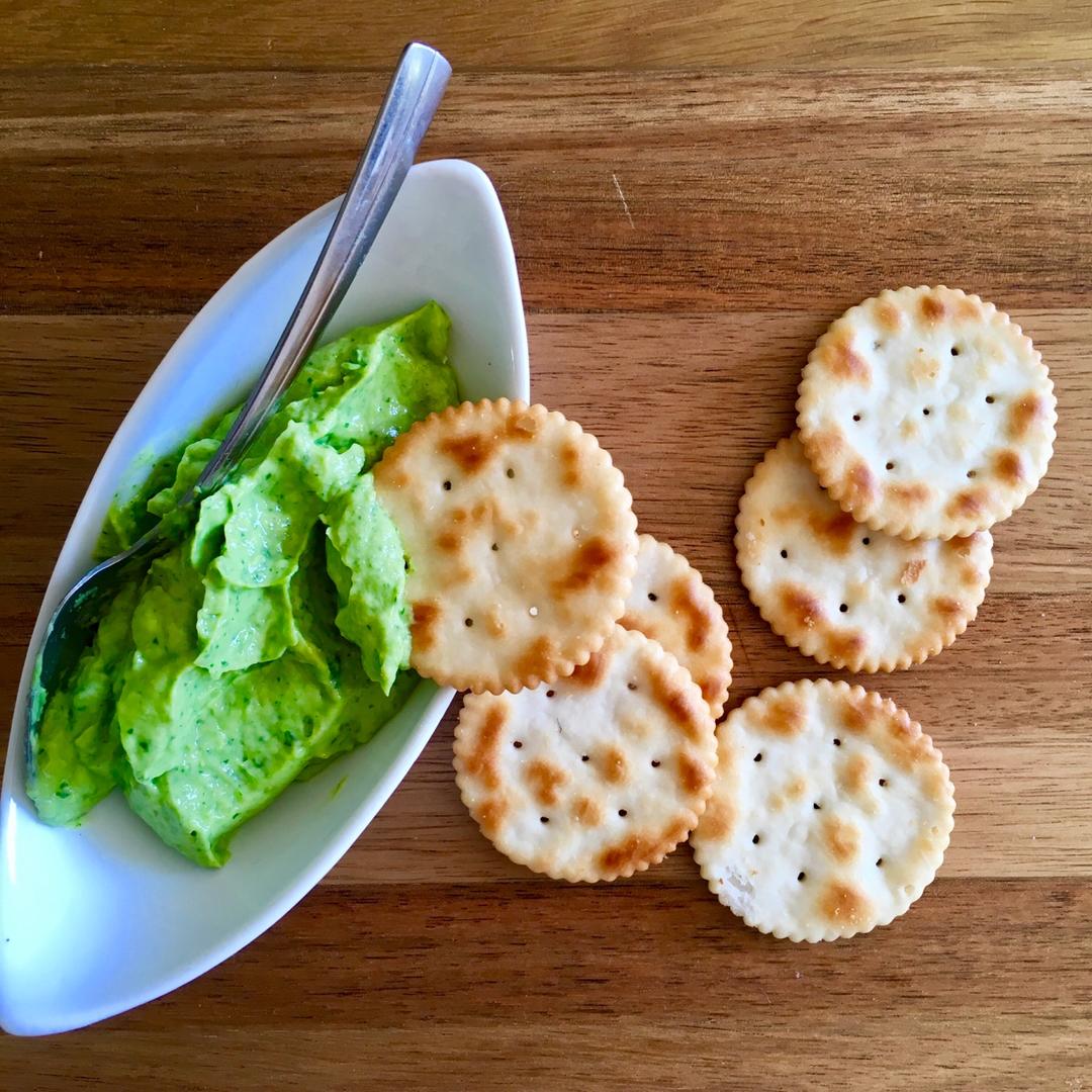 “绿色炸弹"牛油果酱