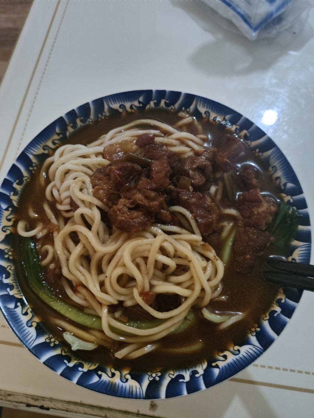 红烧牛肉面