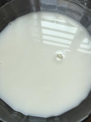 炼奶炖蛋的做法 步骤1