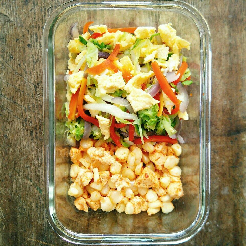 青椒洋葱胡萝卜炒蛋