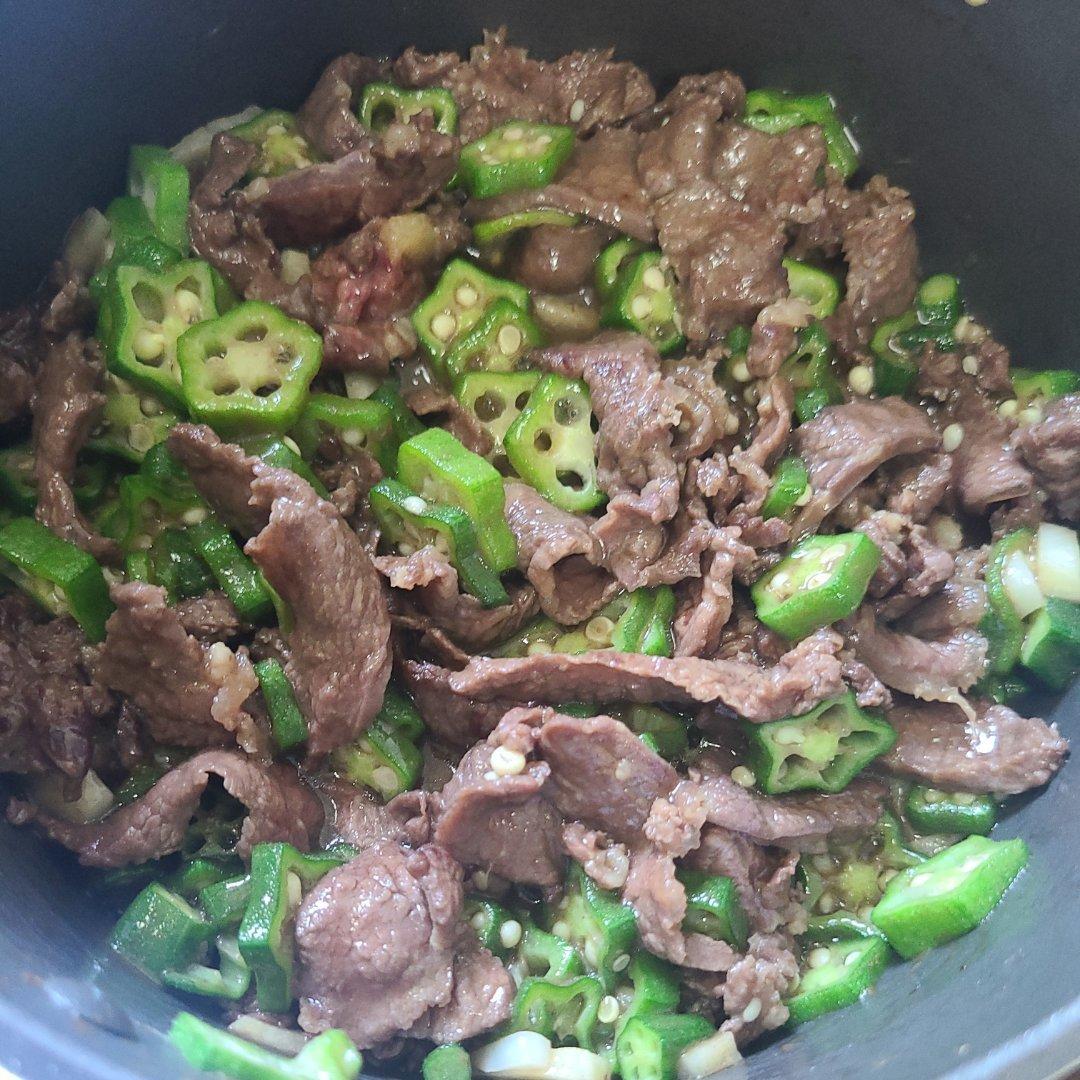 秋葵炒牛肉，才是秋葵的正确打开方式