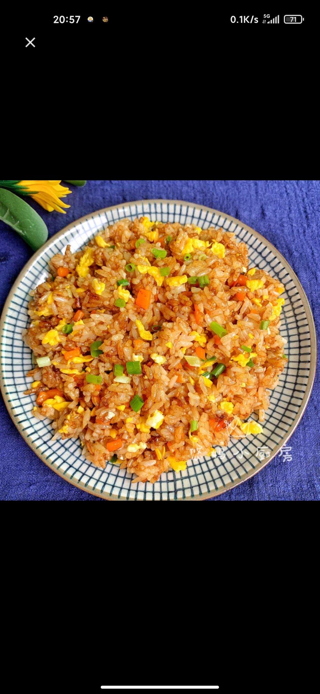 琲玥做的好吃到停不下来的酱油蛋炒饭