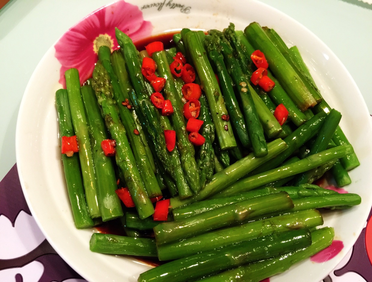 鲜味油淋芦笋