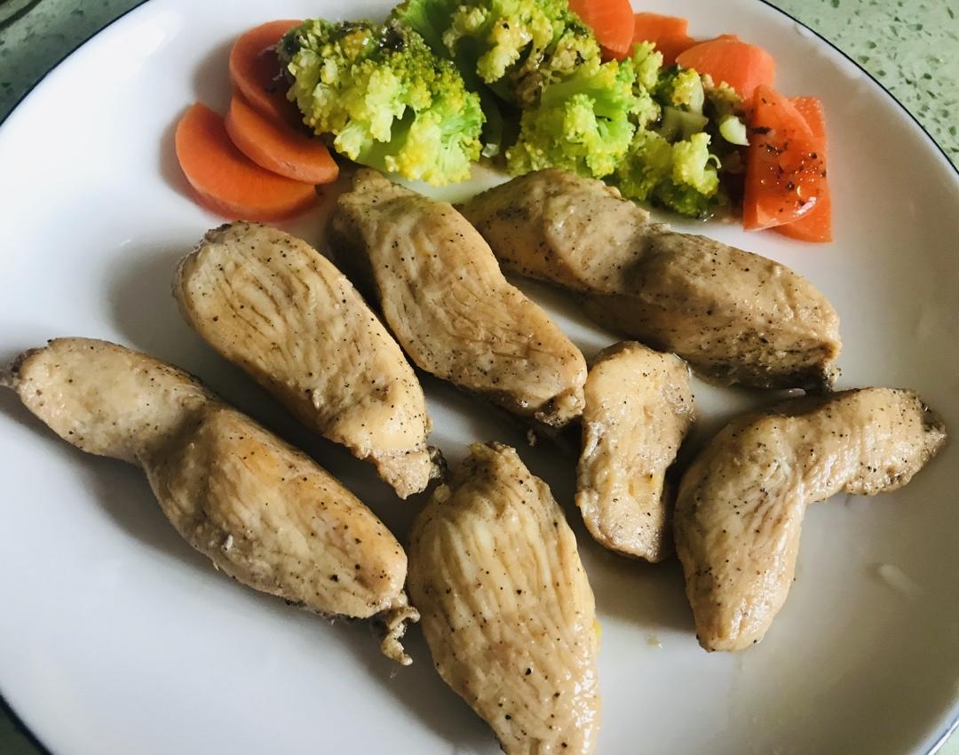 【嫩煎鸡胸肉】