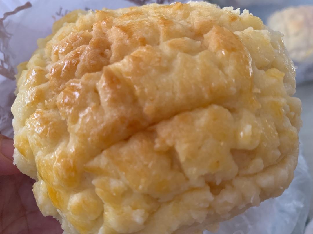 好吃到炸裂的港式菠萝包（附带制作酥皮的小视频）