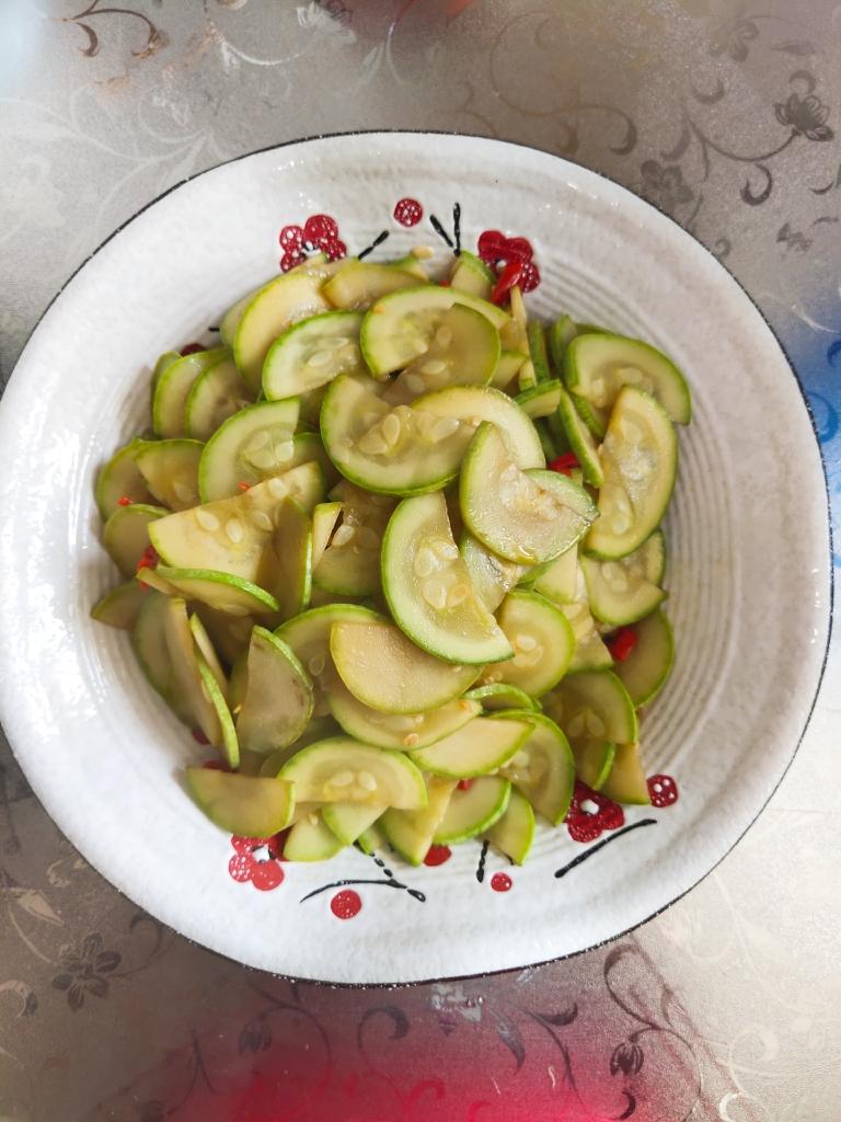 酸辣葫芦瓜的做法