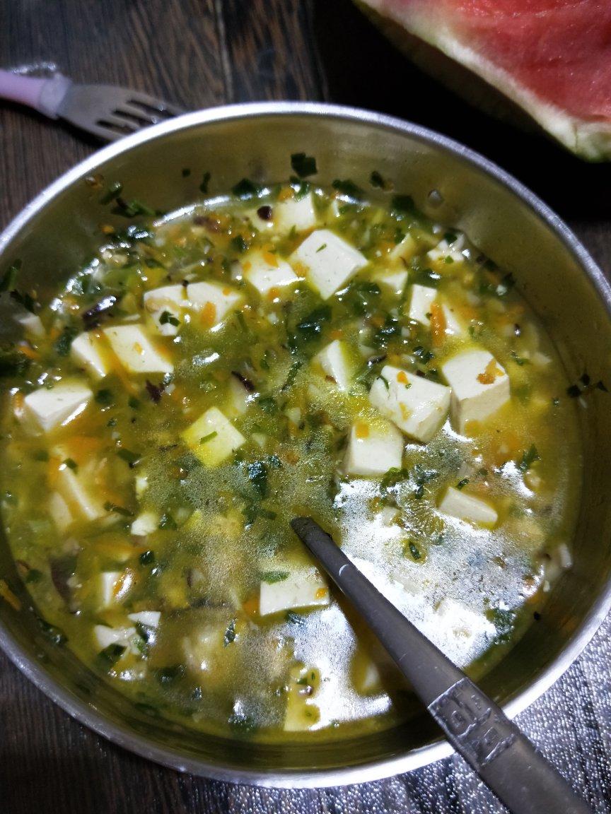 宝宝食谱：五彩鸡蓉豆腐羹