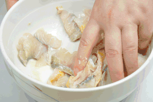 古法黄鱼汤的做法 步骤10